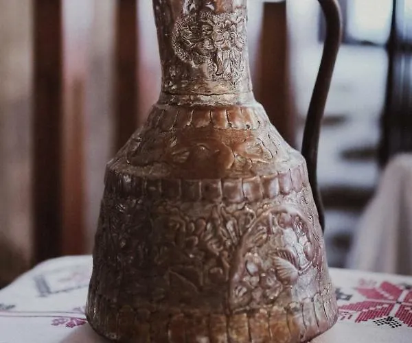 Filoxenia- Drakia Dhrákia