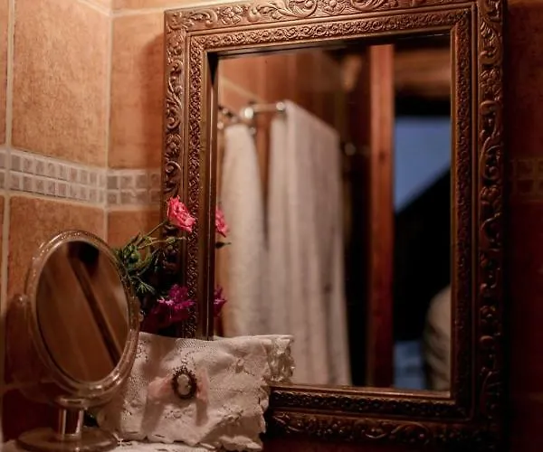 Filoxenia- Drakia Dhrákia